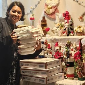 Notification Live Show Hand Crafted Upcycled Art Handmade Crochet Hablo Español